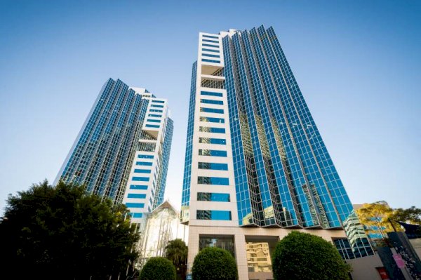 unlisted nsw chatswood pacifichighway 821 thezenith external 2 screen 1