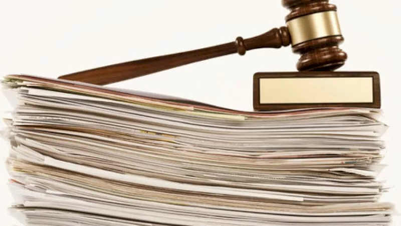 gavel g