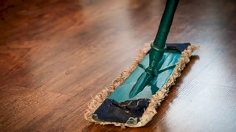 mop