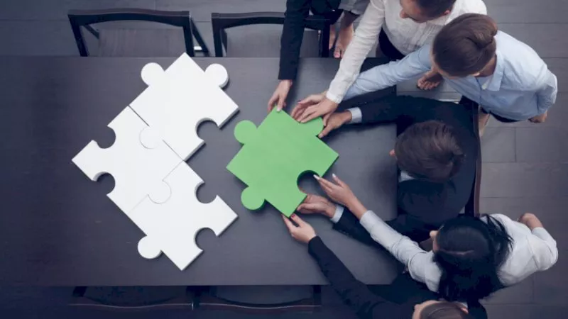 Merger, deal, puzzle pieces, national merge